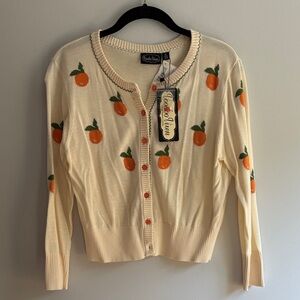 Cream cardigan with oranges🍊